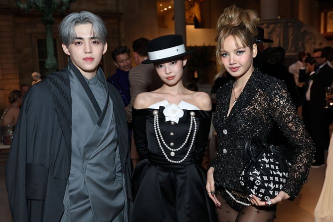"POWERFUL TRIO"- Fans ecstatic as SEVENTEEN's S.Coups, BLACKPINK's Jennie & Lisa pose together at Met Gala