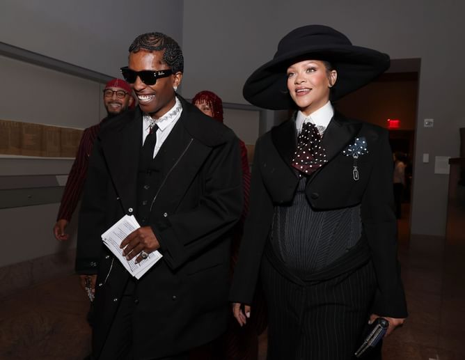 “This what being in a relationship really about”- Netizens react as A$AP Rocky hilariously accuses Rihanna of stealing his favorite clothes