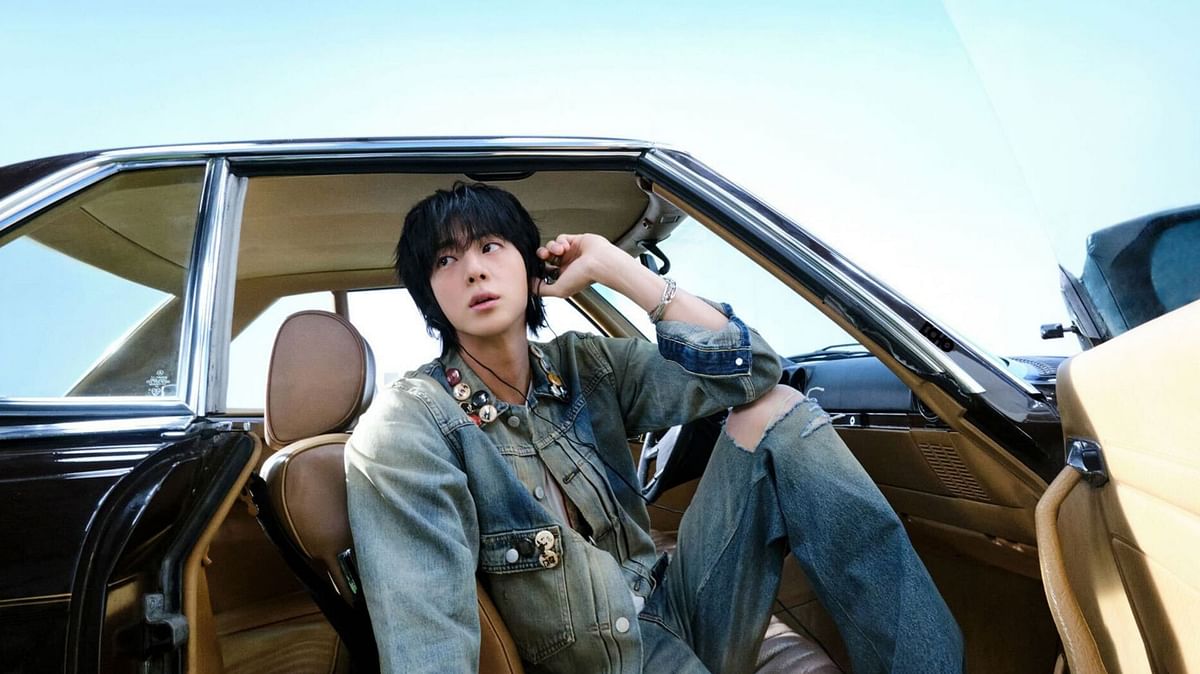 "A piece of art"– Fans celebrate as BTS' Jin becomes the only Asian act with the most charting tracks on Spotify Global with 'Echo'