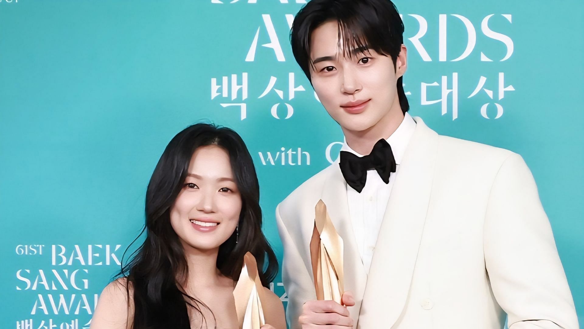 Byeon Woo-seok and Kim Hye-yoon at the 61st Baeksang Arts Awards (Image via Instagram/@baeksang.official)