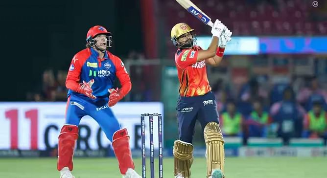 Kuldeep Yadav strikes next ball after Mohit Sharma drops a sitter in PBKS vs DC IPL 2025 match [Watch]