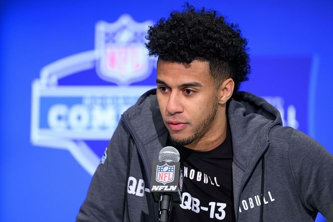 Cardinals RB pens heartfelt note for former teammate Jordan Travis after Jets QB announces retirement at 24