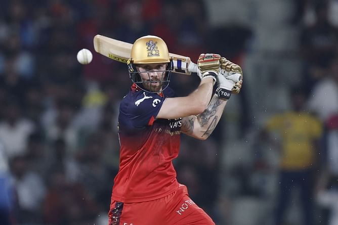 Phil Salt's whirlwind 19-ball 30 ends as he mistimes a Akash Singh delivery to extra cover in LSG vs RCB IPL 2025 match