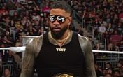 "This ain't real" - Jey Uso gets mindblown by fan after huge surprise moment