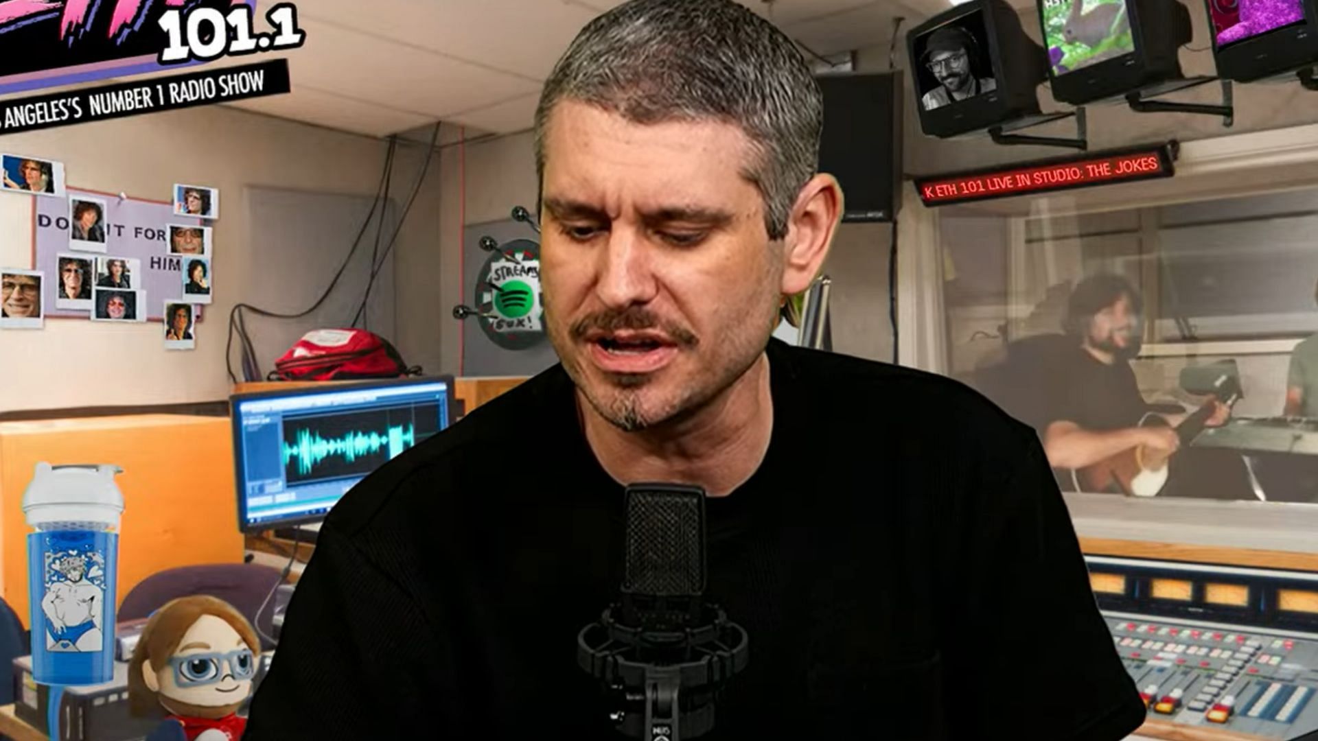 Ethan Klein called iDubbbz &quot;cheap&quot; in a post made on his Instagram Stories (Image via H3 Podcast/YouTube)