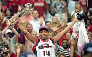"I got more championships than anybody" - Cynthia Cooper recalls Michael Jordan-LeBron James photo shoot & hilarious memory from iconic snap