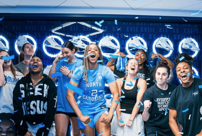 No. 1-ranked Saniyah Hall's official visit to North Carolina has Tar Heels star Reniya Kelly & others excited: "This may be it"