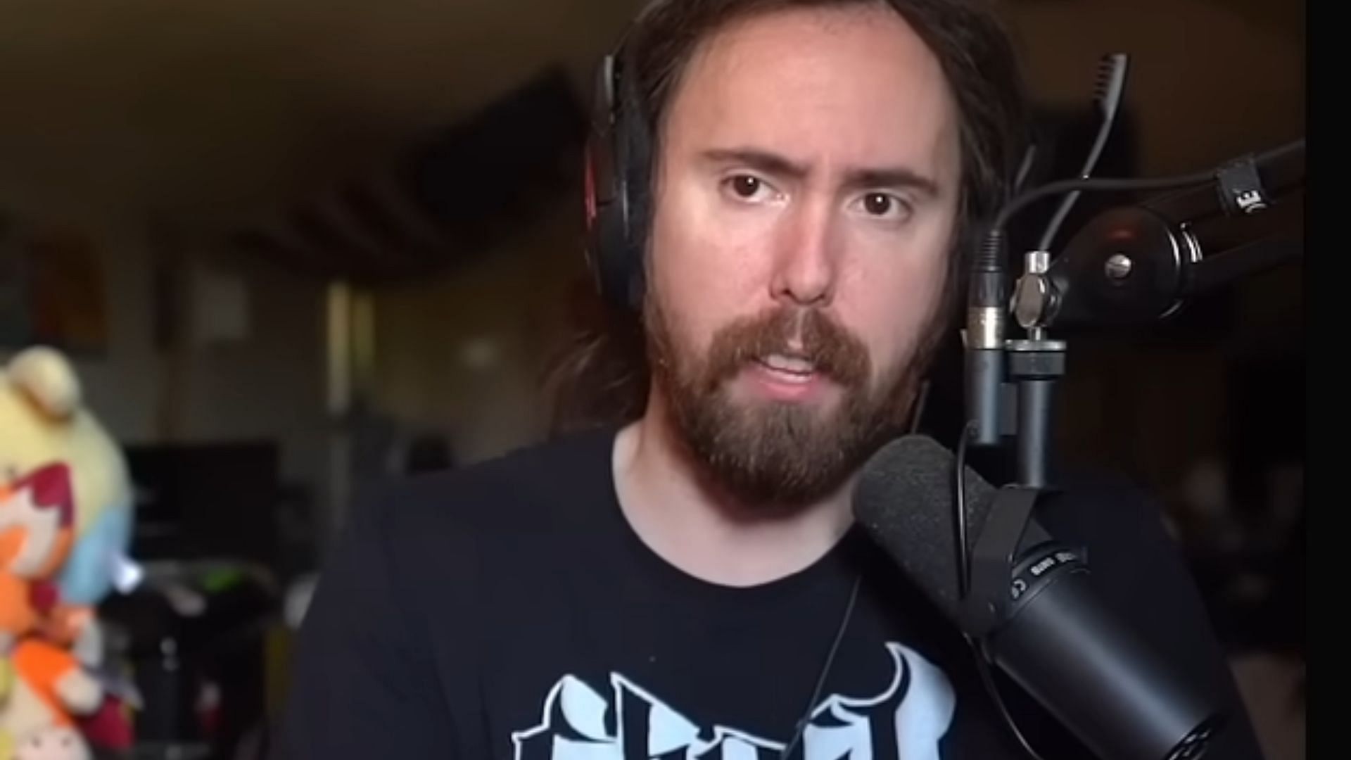 Asmongold has reacted to the recenty released earnings report by Ubisoft (Image via Asmongold Clips/Twitch)