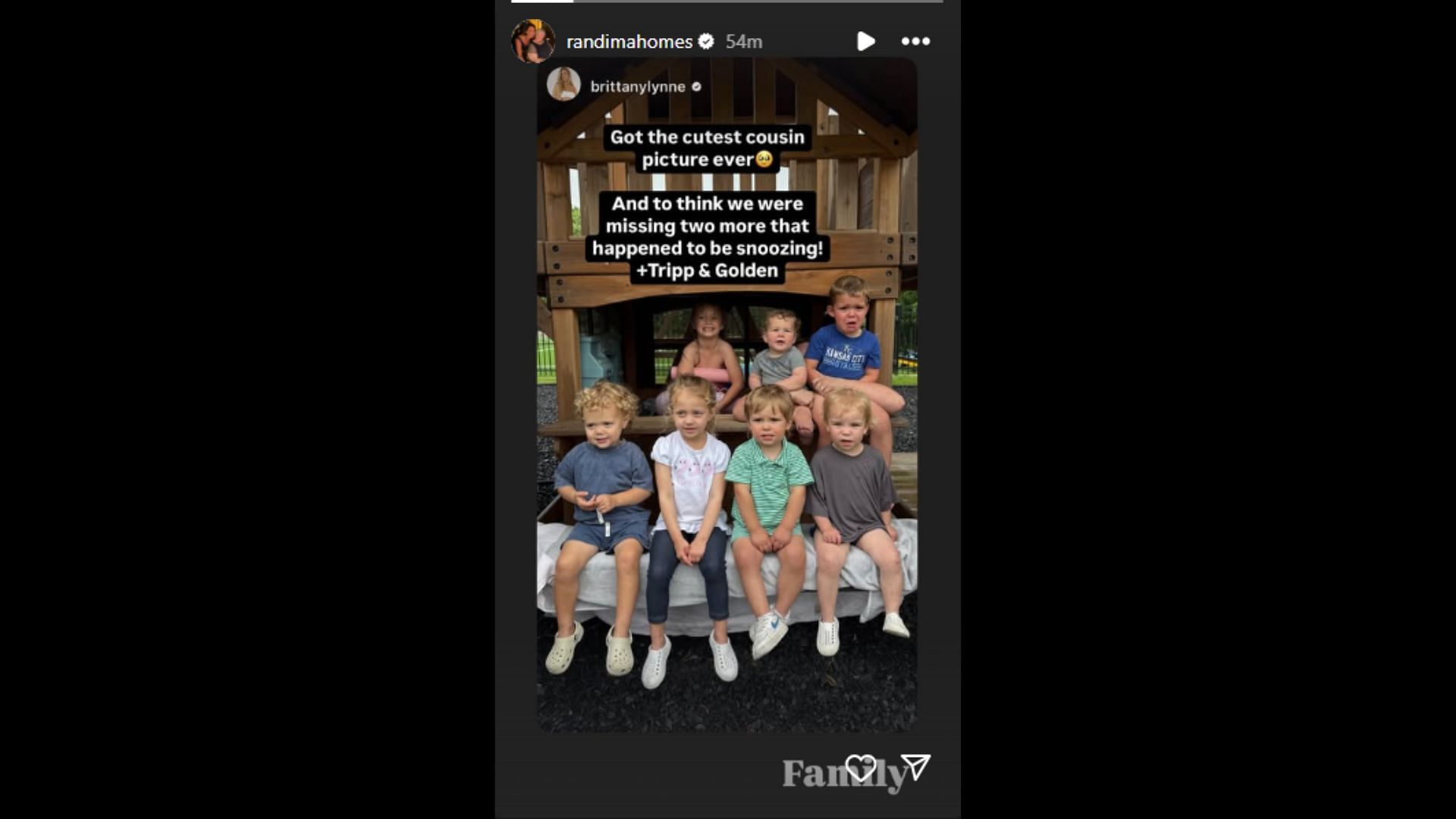 Randi Mahomes reshared a photo of all the cousins posted by Brittany Mahomes. (Photo via Randi Mahomes Instagram Story)