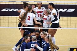 Harper Murray, Laney Choboy & other Nebraska Volleyball players show off dance moves ahead of final spring match