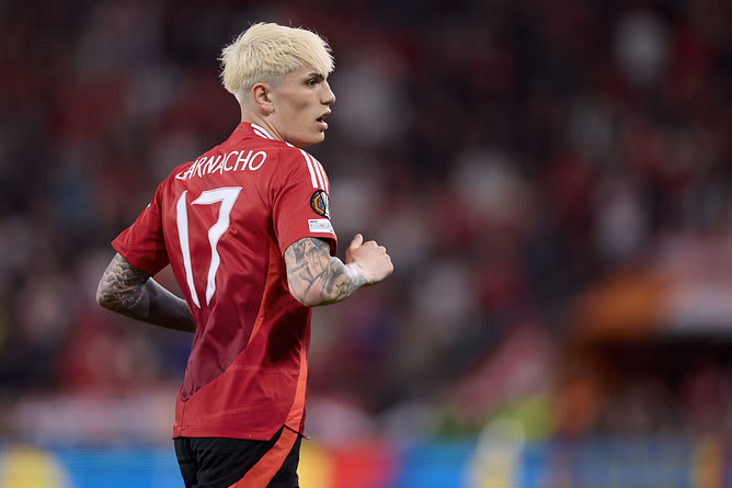 Manchester United set asking price for Alejandro Garnacho amid interest from Chelsea and Serie A giants: Reports