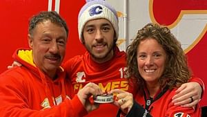 Johnny Gaudreau's mother reminisces heartwarming throwback tunnel moment with Sean Monahan after scoring his last goal in Calgary