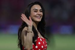 Preity Zinta’s 2014 photo with Kings XI Punjab players goes viral after PBKS confirm IPL 2025 Qualifier 1 [In Picture]