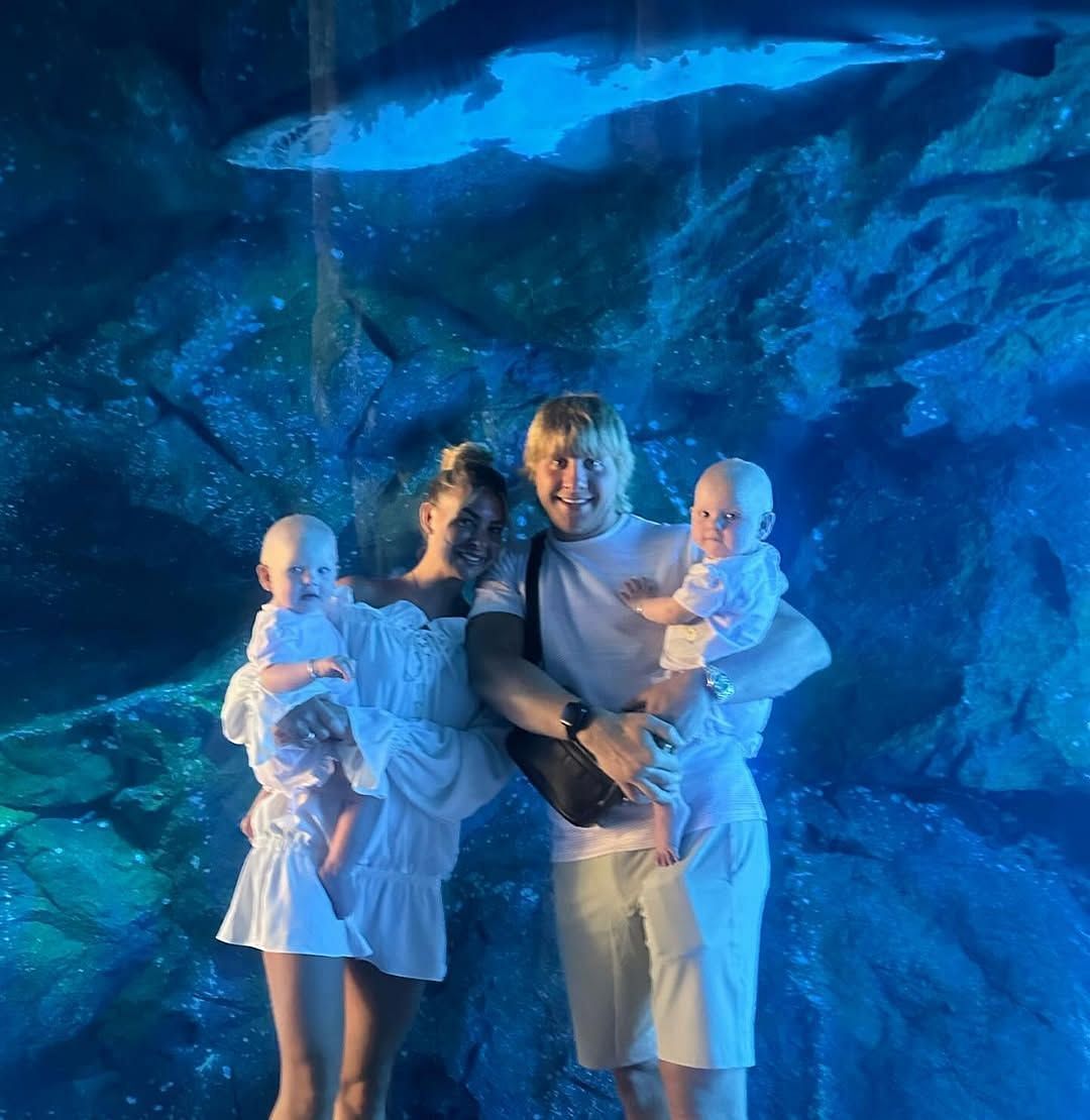 Paddy Pimblett enjoys family time at Dubai Aquarium [Image courtesy: @theufcbaddy on Instagram]