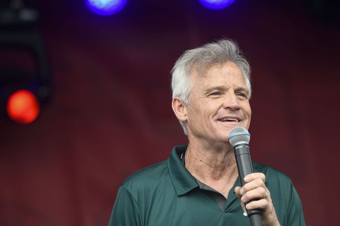 "It's not even true": Kenny Wallace defends NASCAR amid comparisons with F1's Miami race