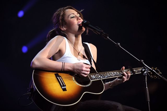 Miley Cyrus/Hannah Montana &quot;Best of Both Worlds&quot; Tour at Nassau Coliseum - December 27, 2007 - Source: Getty