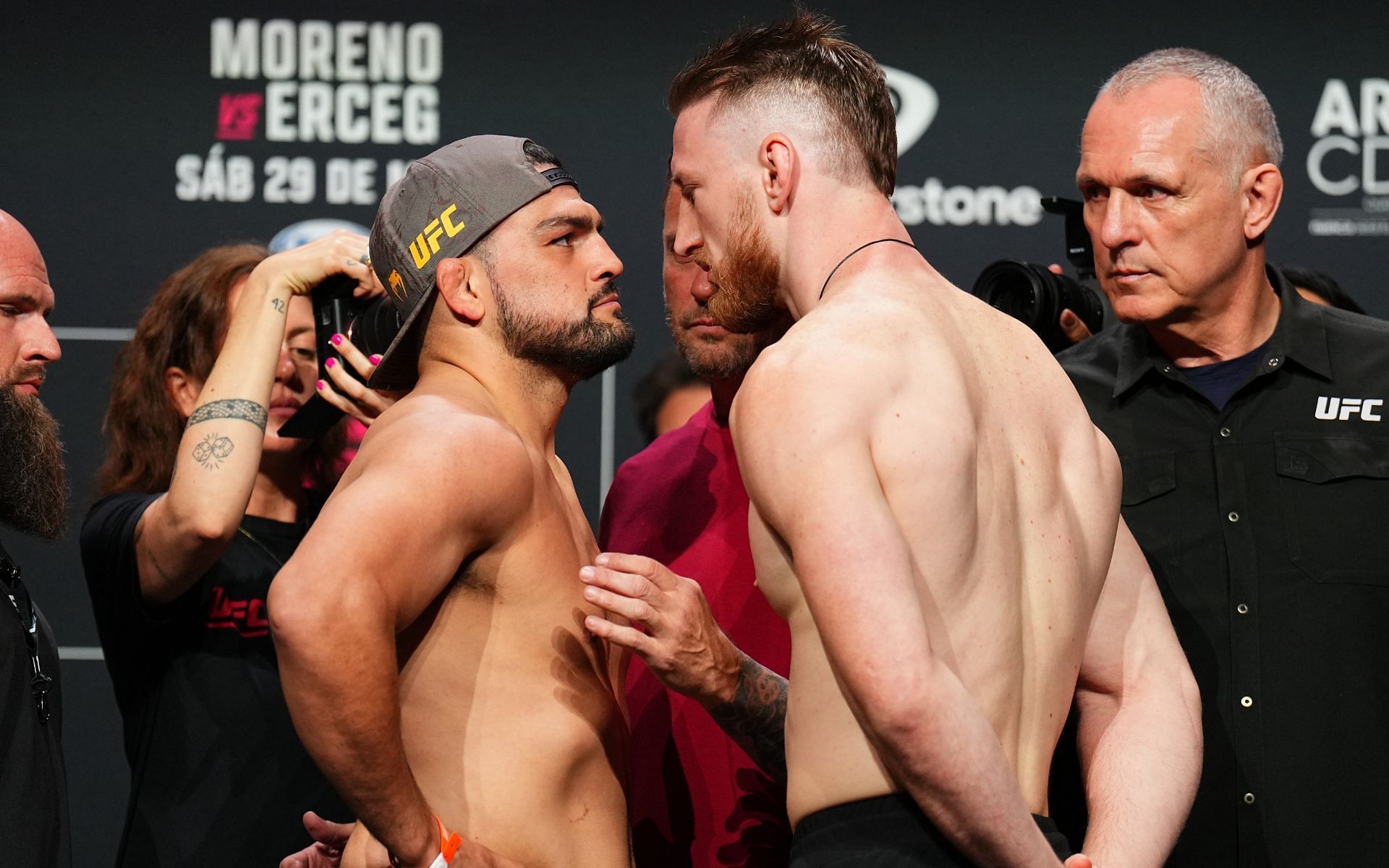 Kelvin Gastelum and Joe Pyfer square off. [Image courtesy: Getty]