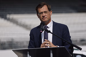 "Oh now NASCAR wants help from IndyCar": Fans react as Indy president Doug Boles gets dragged in 23XI/FRM lawsuit