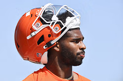 Eli Manning's ex-teammate explains Shedeur Sanders' "glimmer of hope" in Browns QB room