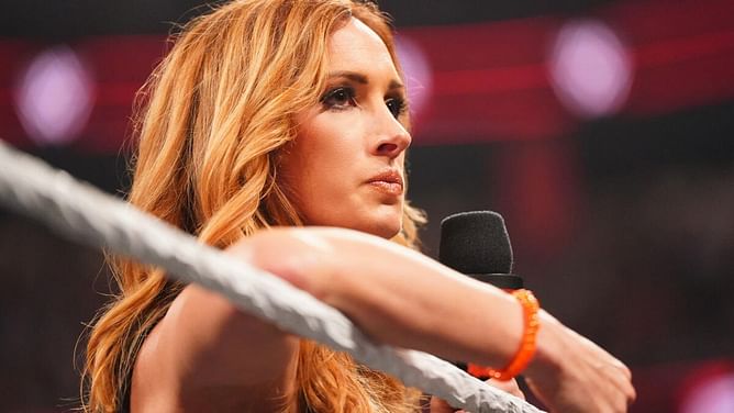 "Close your mouth" - Female WWE Superstar puts Becky Lynch on notice ahead of Money in the Bank