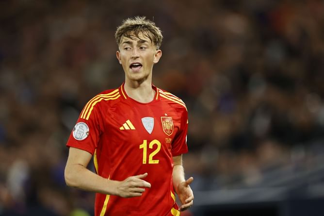 "It's a shame" – Dean Huijsen reveals conversation with referee at half-time about his spectacular disallowed goal during Spain vs France