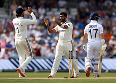 Jasprit Bumrah knocks over Ben Duckett for 62 to break 122-run stand on Day 2 of ENG vs IND 2025 1st Test [Watch]