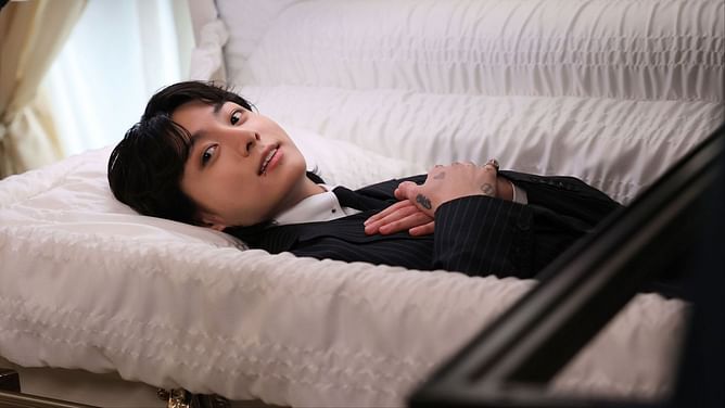 “Organic Hitmaker”- Fans reacts as BTS Jungkook’s ‘SEVEN’ becomes first debut single by male artist to spend 100 weeks on Melon Top 100 Weekly Chart