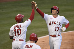 Shohei Ohtani's ex-Angels teammate, Justin Upton, breaks down why Dodgers superstar is a once-in-a-lifetime talent