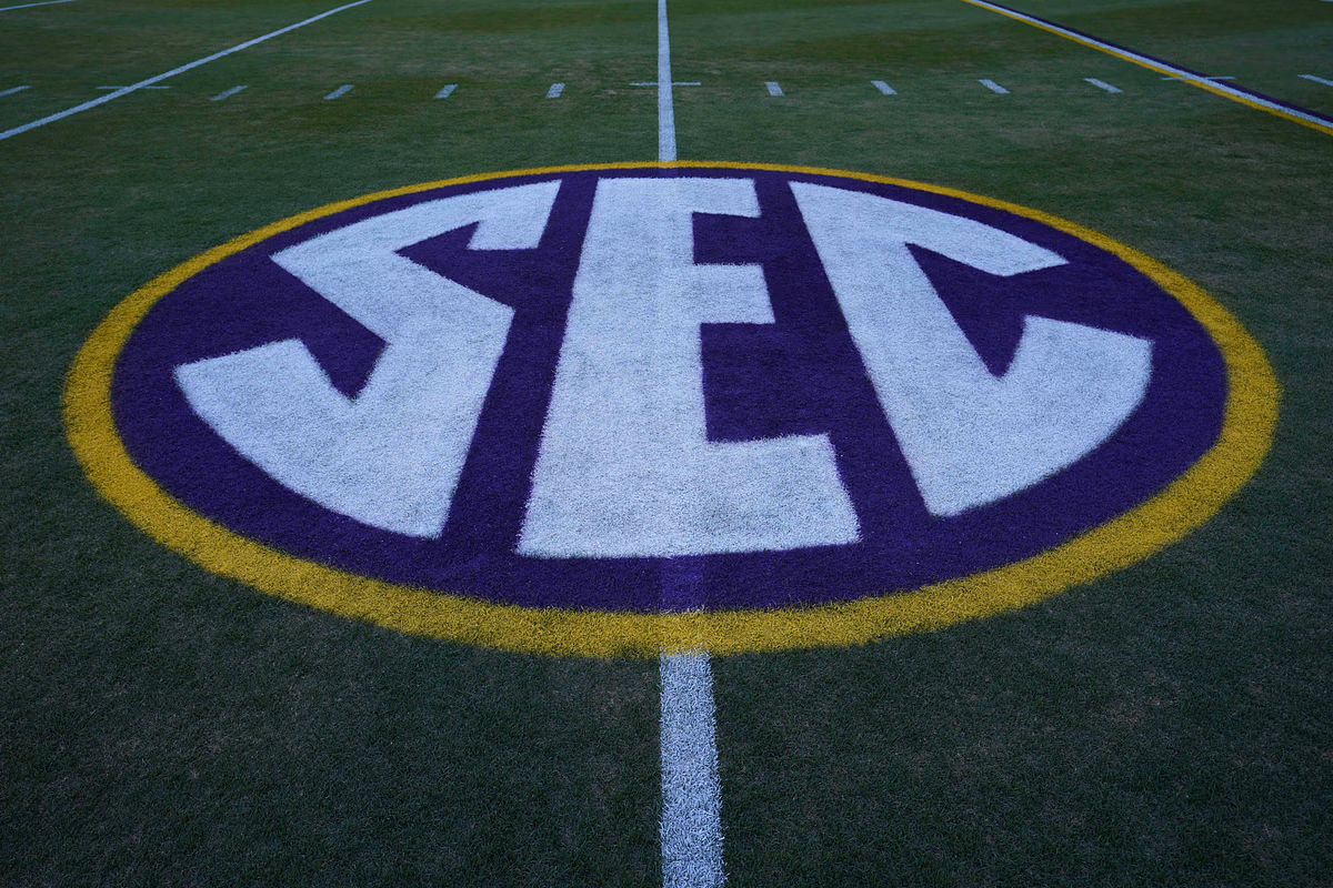Josh Pate calls out hypocrisy from “death to SEC” squad after latest CFP update