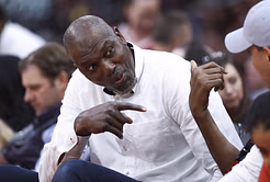 "Man, what The Dream’s got, can’t be taught": Hoops fans react as NBA legend Hakeem Olajuwon imparts tips to 7'2" Ethan Taylor at NBPA Top 100 Camp