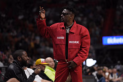 "Ain't no more child support" - Antonio Brown flees the country amid pending attempted murder charges