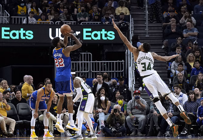 NBA Trade Rumors: Bucks exploring to land ex-Warriors champ to bolster wing defense next to Giannis Antetokounmpo