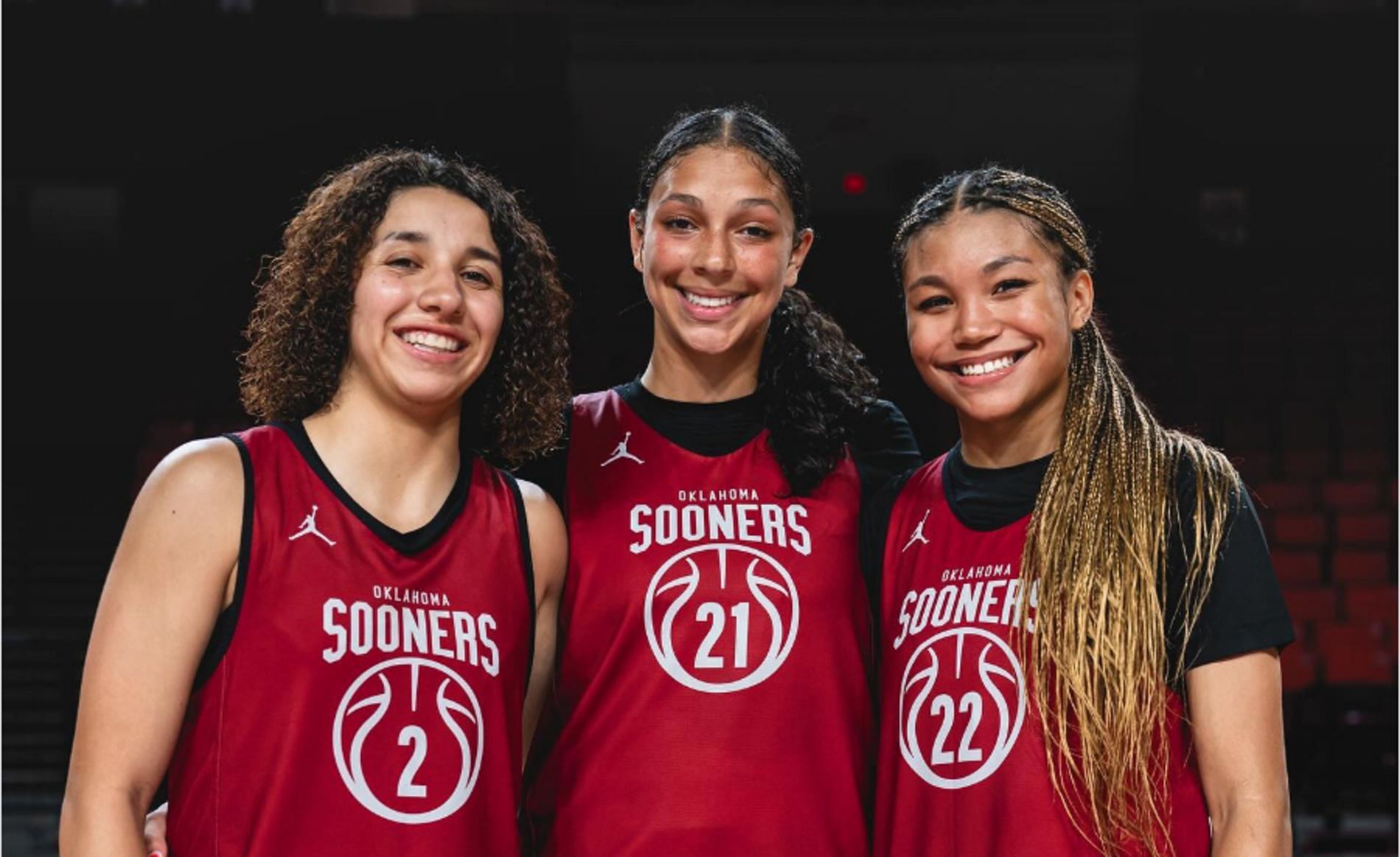 Aaliyah Chavez, Brooklyn Stewart &amp; Keziah Lofton (source: IG/ ou_wbball)