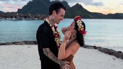 Demi Lovato posts 'Honeymoon dump' with Jordan Lutes.' (Instagram/@ddlovato)
