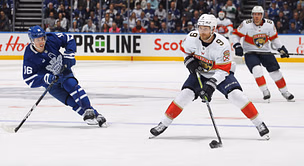 NHL Rumors: Insider shoots down Golden Knights as 'leading contender' for Mitch Marner, links $17,700,000 Panthers superstar instead