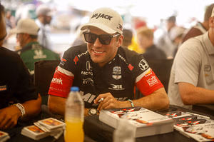 Devlin DeFrancesco describes hilarious collision with IndyCar cameraman on pit road at WWTR
