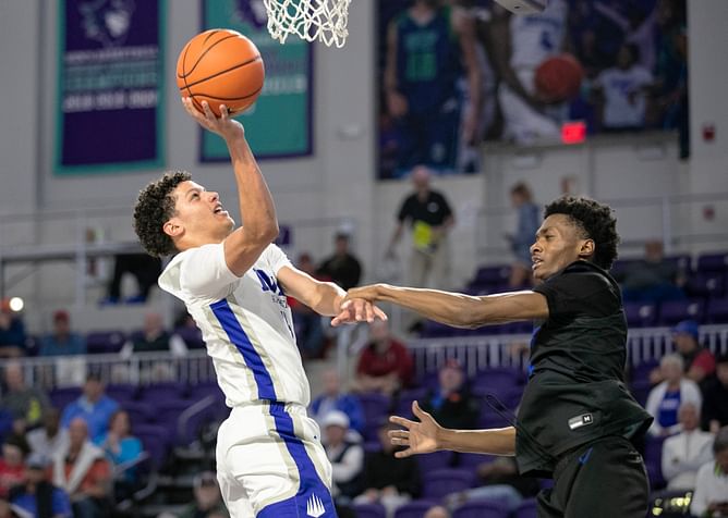 “I hear Tom Izzo wants you young fella”: College hoops fans react as 4-star Dorian Jones requests release from Ohio State