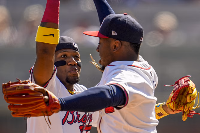 Ronald Acuna Jr. sends 4-word message to Ozzie Albies after his major milestone