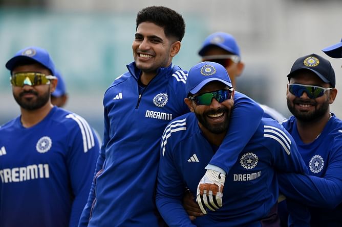 "Their fast bowling looks slightly weak and our batting looks slightly inexperienced" - Aakash Chopra on the contest in ENG vs IND 2025 1st Test