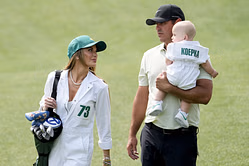 Jena Sims posts a hilarious picture with husband Brooks Koepka for their ‘trolls’