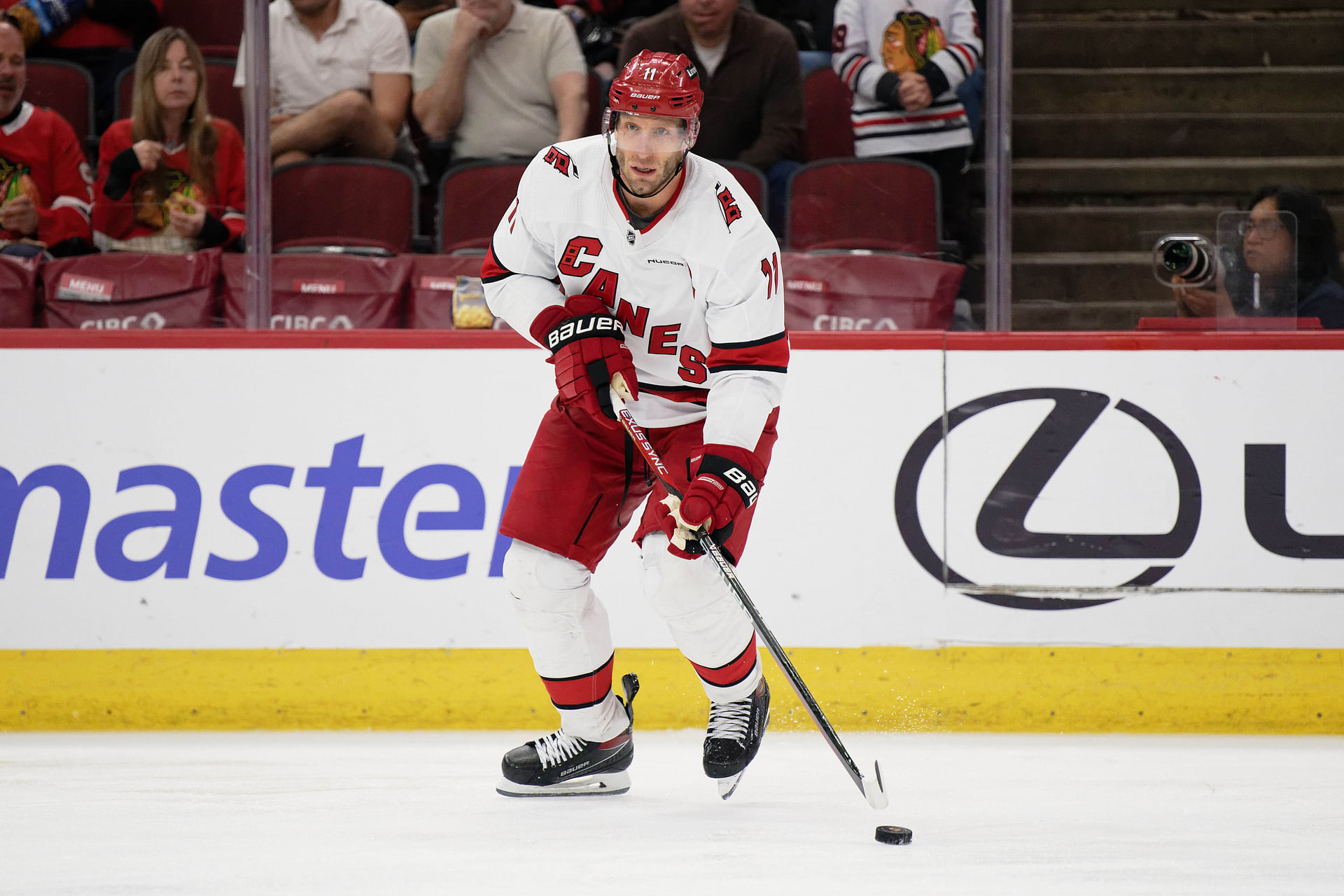 NHL: Carolina Hurricanes at Chicago Blackhawks - Source: Imagn