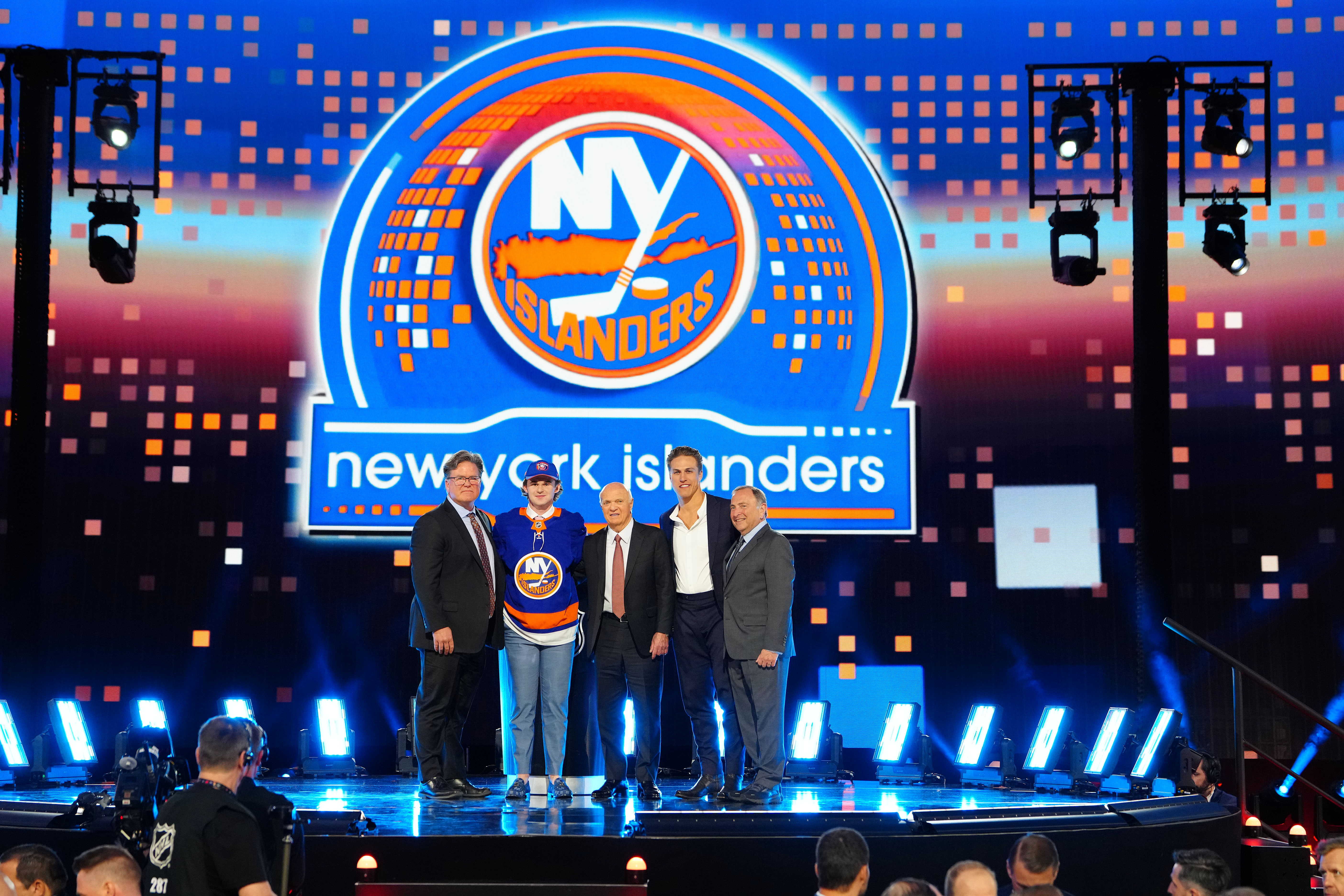 Islanders GM Mathieu Darche leaves no doubt over team's plan with 1st pick in 2025 NHL draft