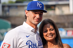 WATCH: Royals prospect Jac Caglianone gets emotional call-up news and told to call his dad