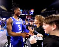 Middle Tennessee guard Jestin Porter (3) signs autographs and interacts with young fans following the 71-57 win over Western Kentucky at MTSU on Jan. 18, 2025. Photo: Imagn