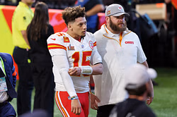 Patrick Mahomes' father Pat Mahomes Sr. sends 4-word message to Chiefs QB on 2025 Father's Day