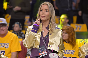 Buss family potentially suffers massive $3,000,000,000 loss in LA Lakers record majority stake sale: Here’s how