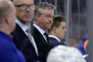 Patrick Roy faces pressure to prove he's the right coach for the Isles - Source: Imagn