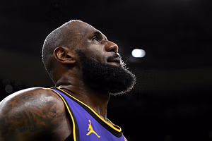 “Unanimous answer was ‘No they wouldn’t”: NBA insider reveals LeBron James trade market doesn’t exist