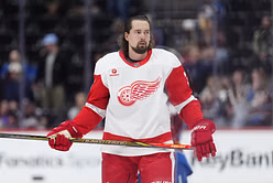 3 weakest links Detroit Red Wings should promptly get rid of ft. Justin Holl