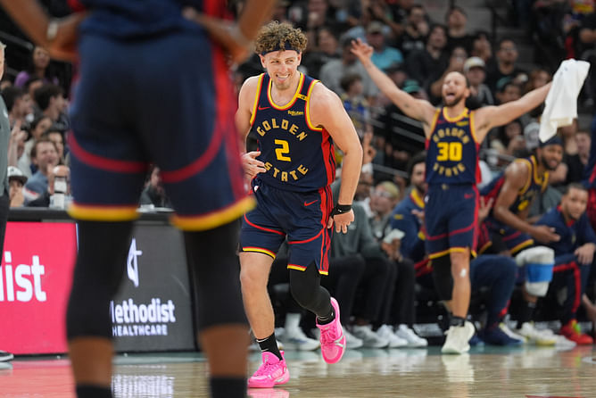 NBA fans scoff at Steph Curry's 22 y/o teammate's All-Star and USA dreams: "Steve Kerr has gas lighted this young man"